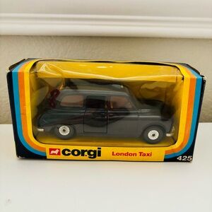 Vintage CORGI TOYS LONDON TAXI #425 Opening Doors Made In UK 1979